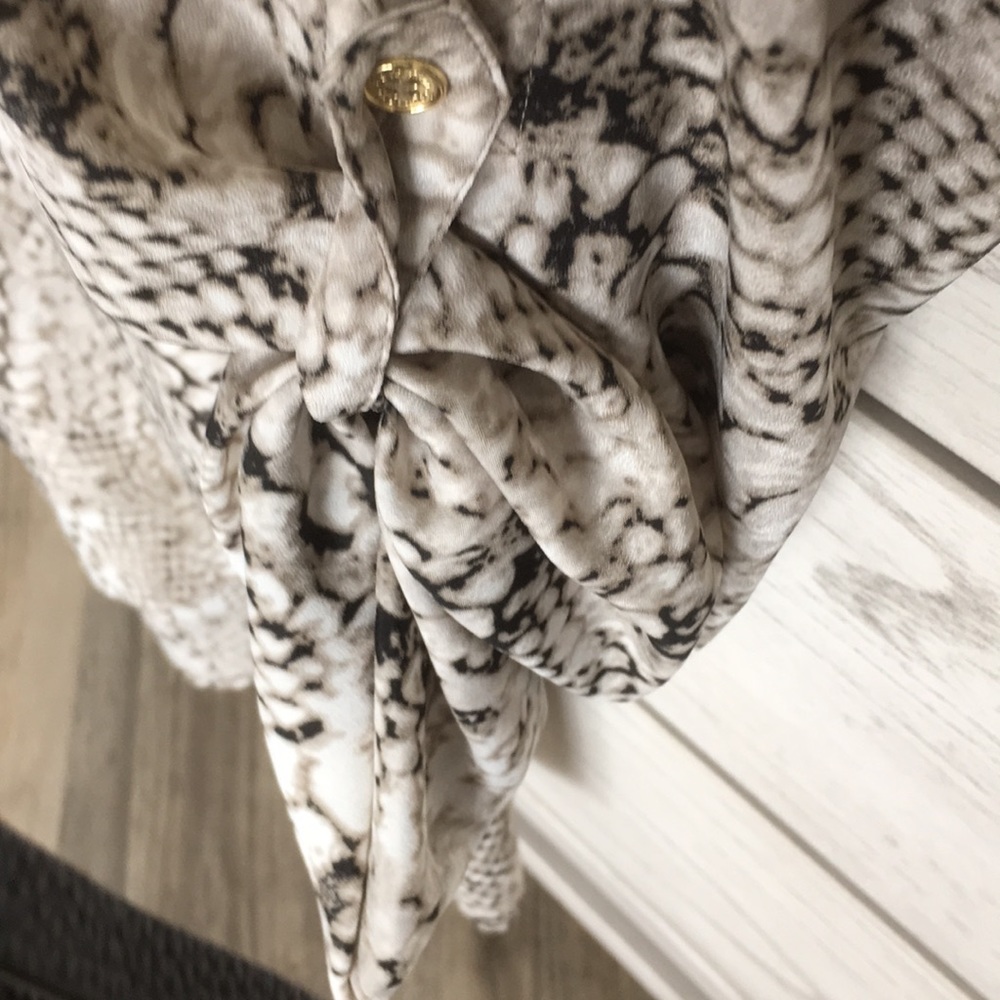 Blouse - Picture 5 of 6